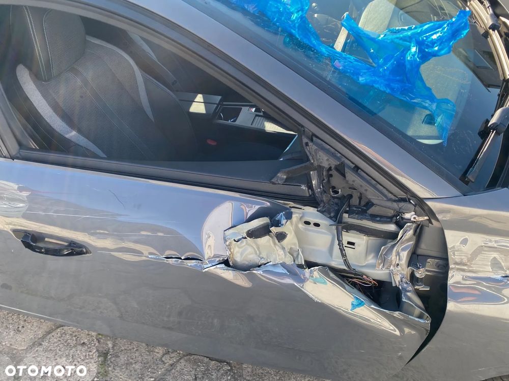 Peugeot 308 1.2 PureTech Allure Pack S&S EAT8 - 6