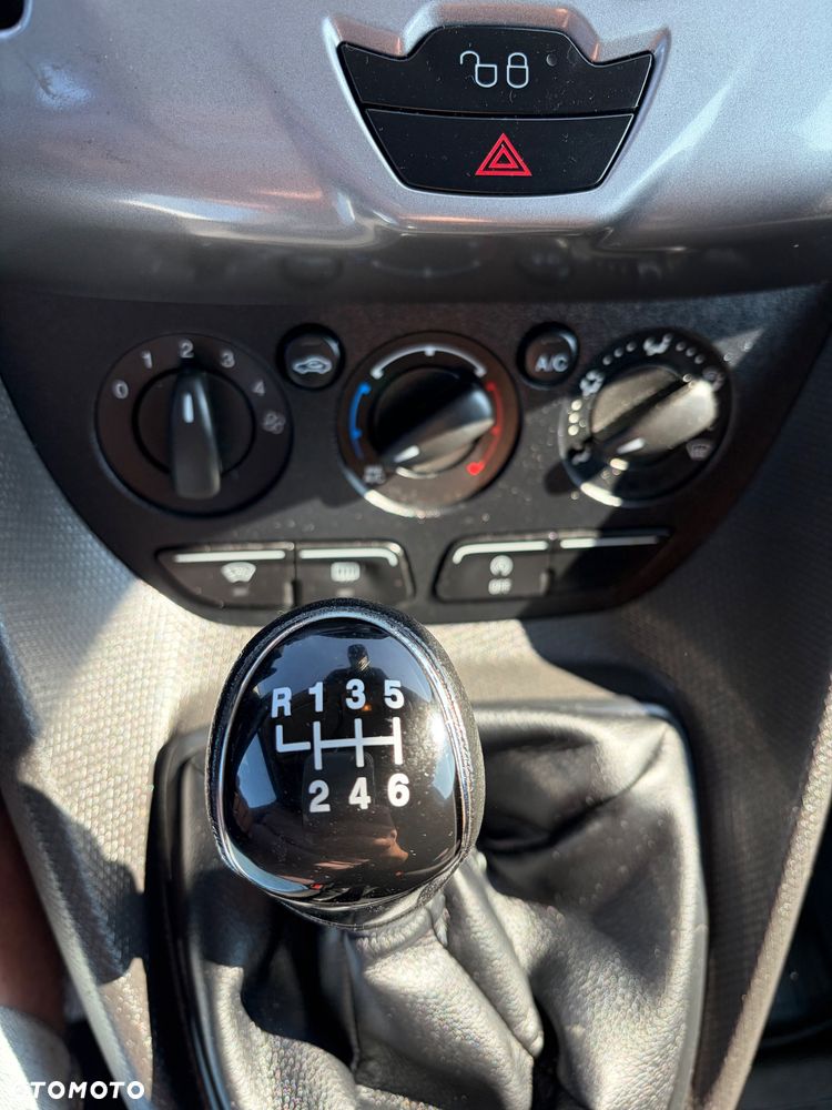 Ford Connect - 22