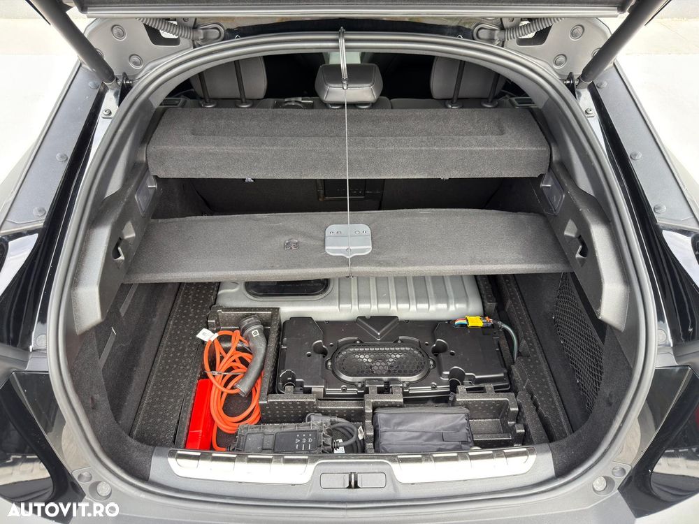 Peugeot 408 1.6L 180 PHEV GT - 39