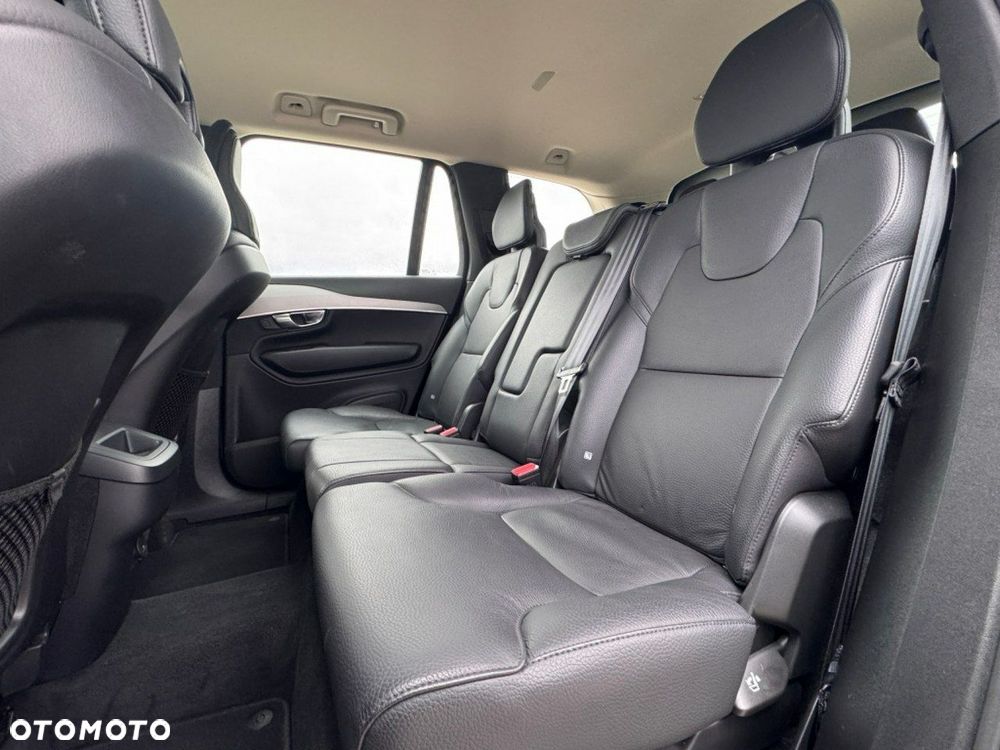 Volvo XC 90 D5 AWD Momentum 7os - 20