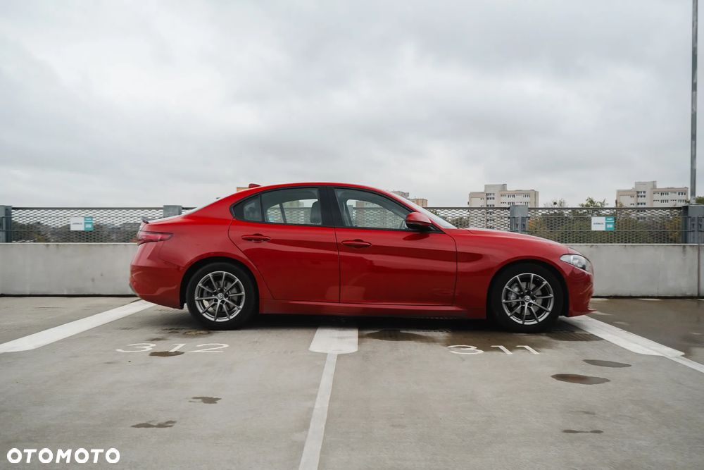 Alfa Romeo Giulia 2.2 D Turbo - 6