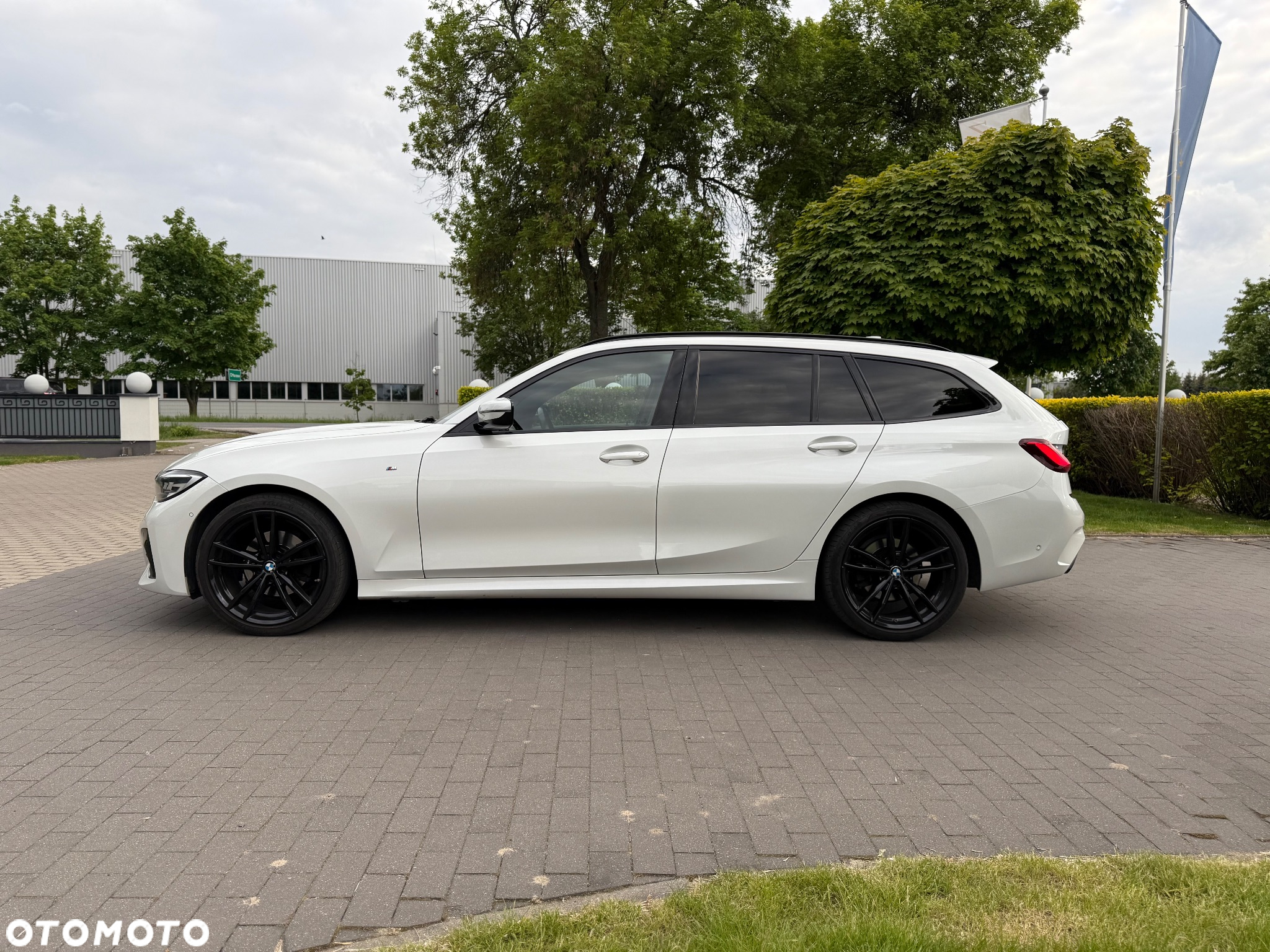 BMW Seria 3 320d Touring xDrive M Sport - 8