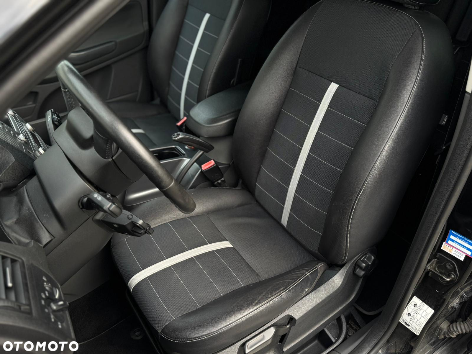 Ford Kuga 2.0 TDCi Titanium - 15