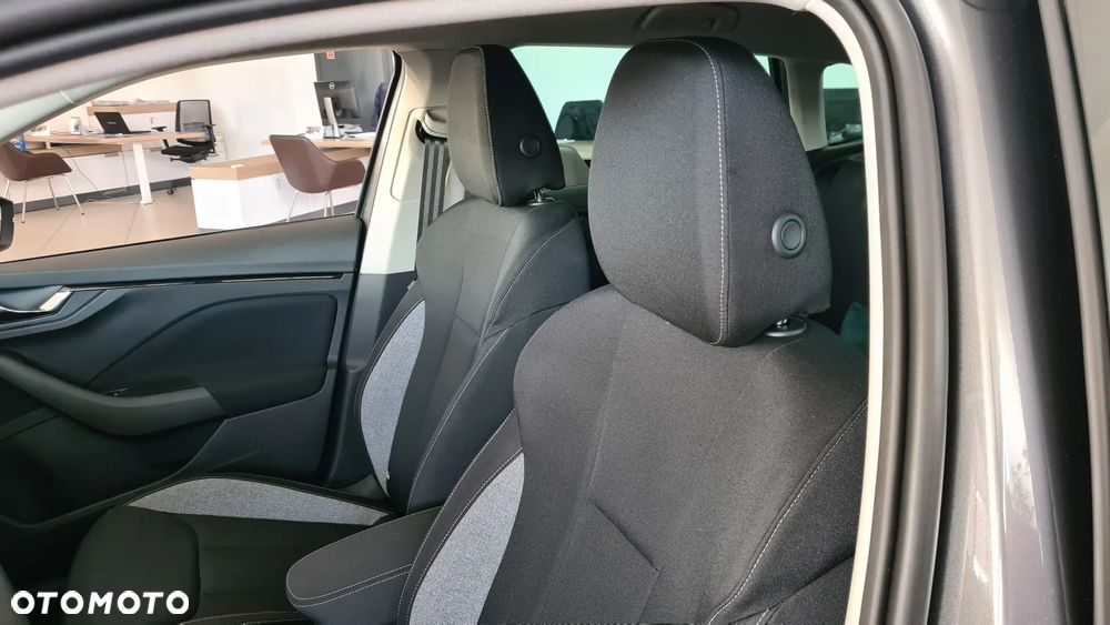 Skoda Scala 1.0 TSI Drive DSG - 10