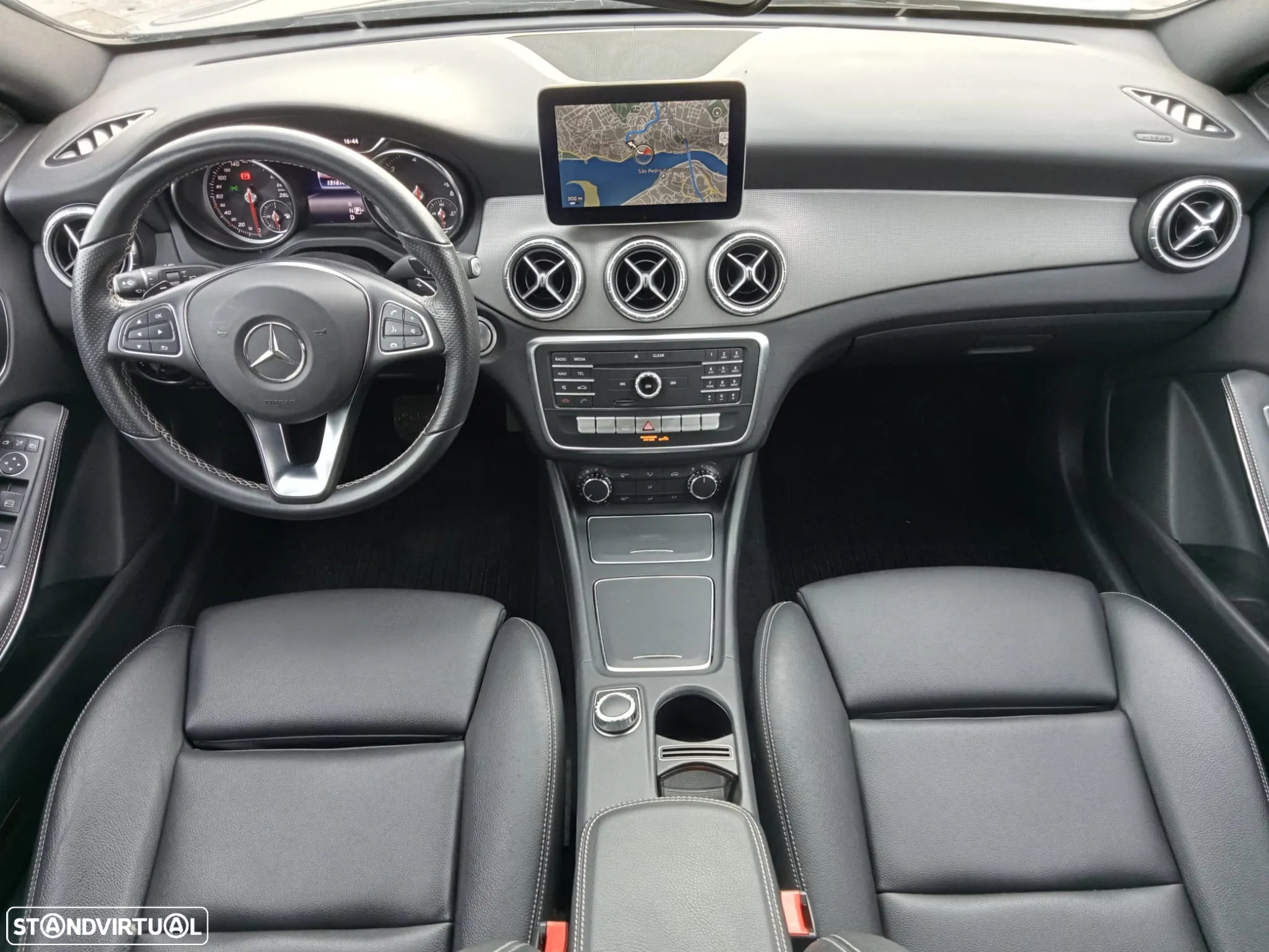 Mercedes-Benz CLA 180 Shooting Brake d 7G-DCT Urban - 8