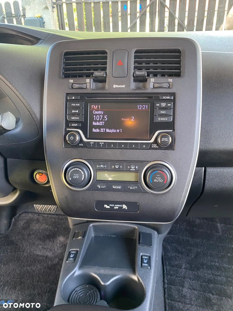 Nissan Leaf - 13