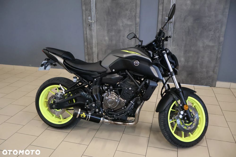 Yamaha MT - 12