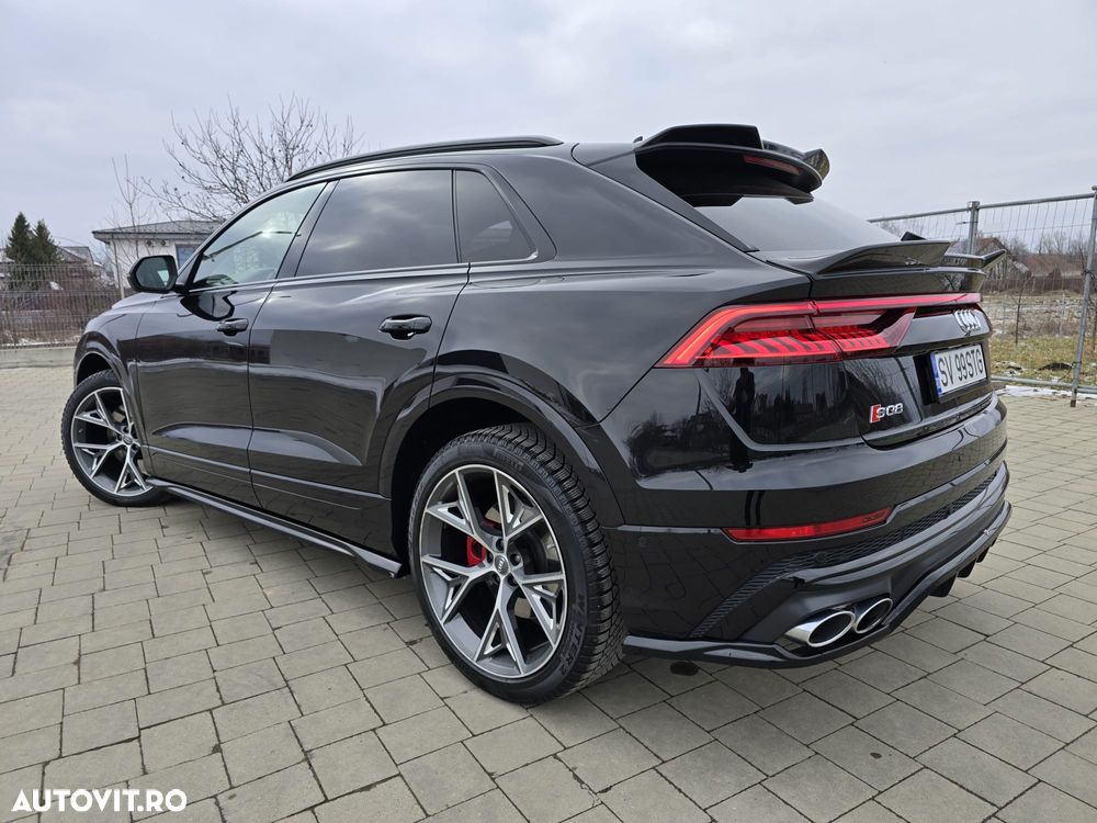 Audi SQ8 - 9