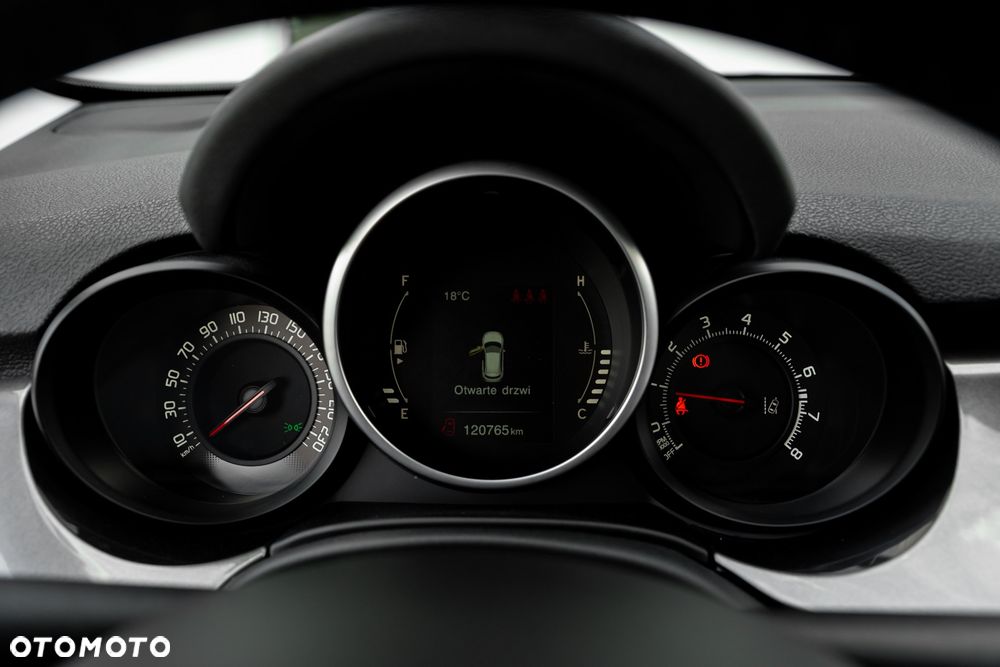 Fiat 500X 1.4 MultiAir Lounge - 30