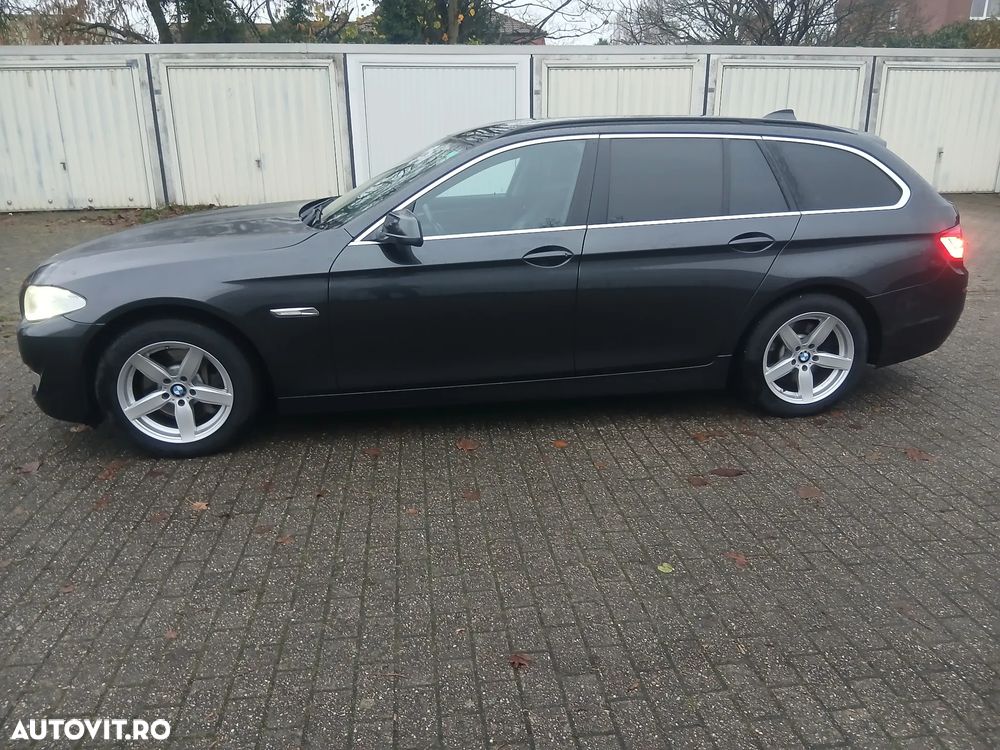 BMW Seria 5 525d Touring Sport-Aut. - 3