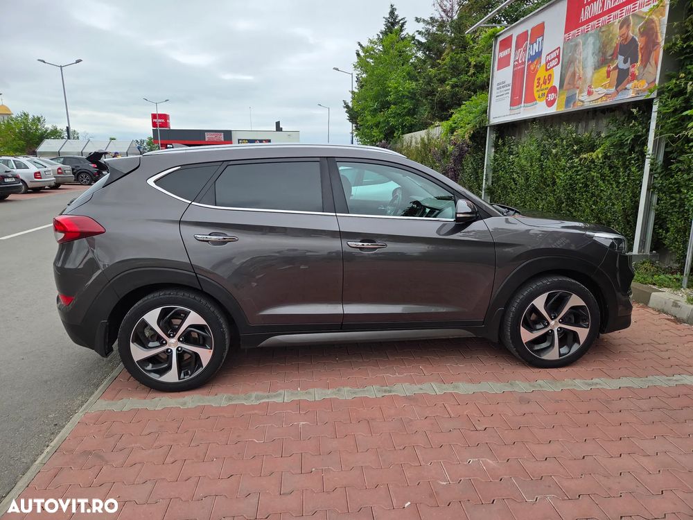 Hyundai Tucson 2.0 CRDI 4WD 6AT Premium+ - 21