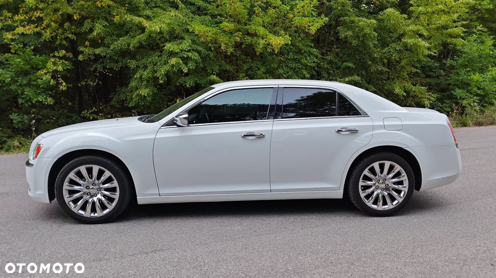 Chrysler 300C - 5