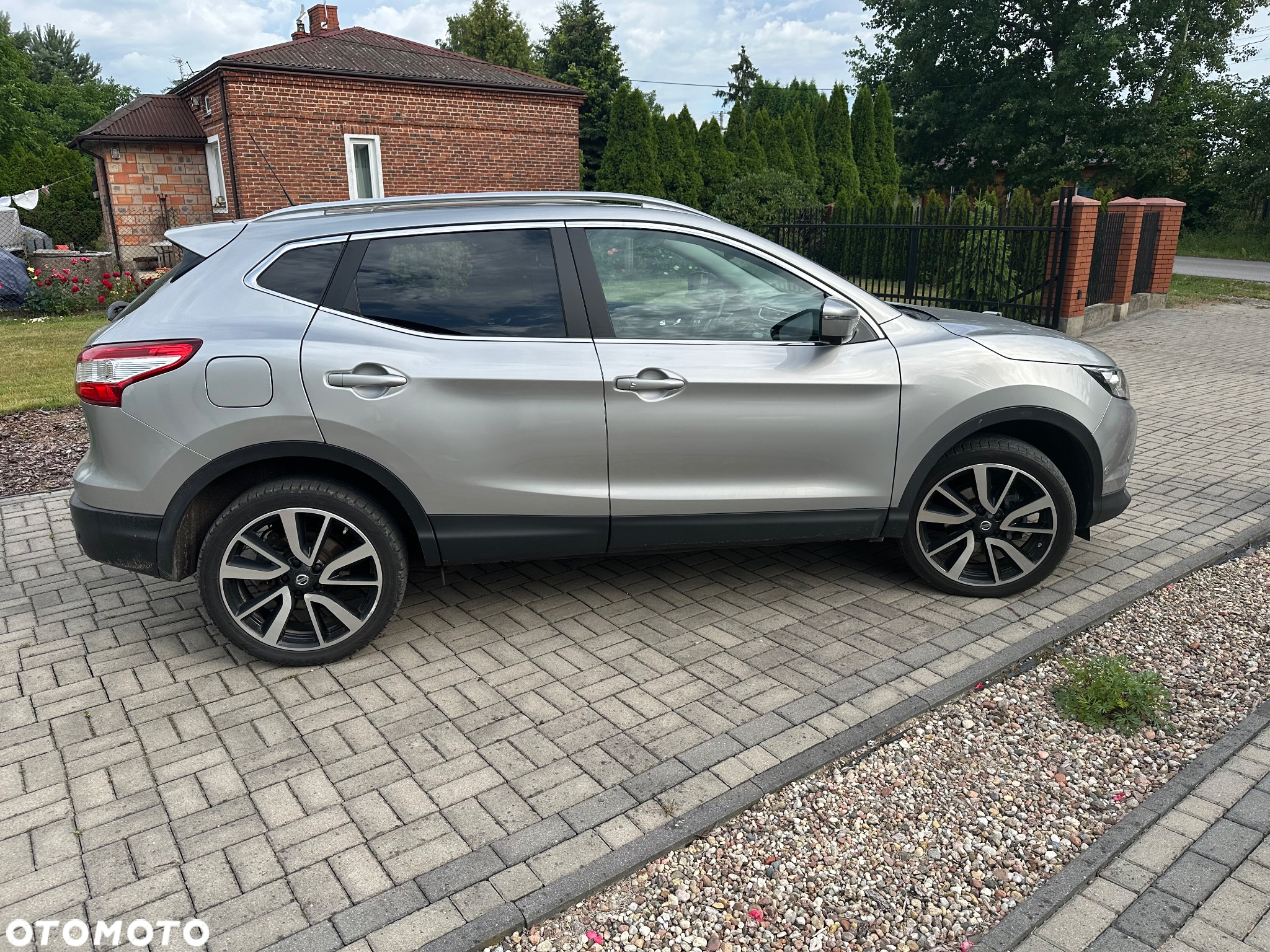 Nissan Qashqai 1.6 DCi 4x4 Tekna - 10