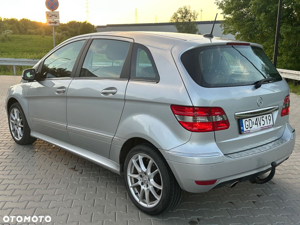 Mercedes-Benz Klasa B 160 BlueEFFICIENCY SPORT EDITION - 19