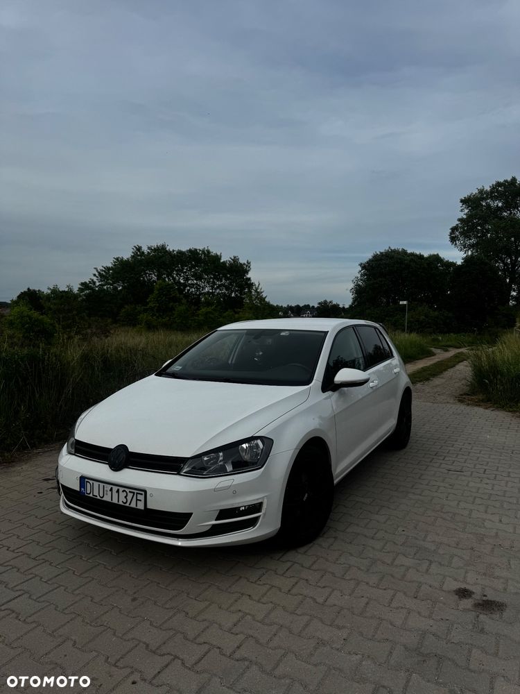 Volkswagen Golf - 2