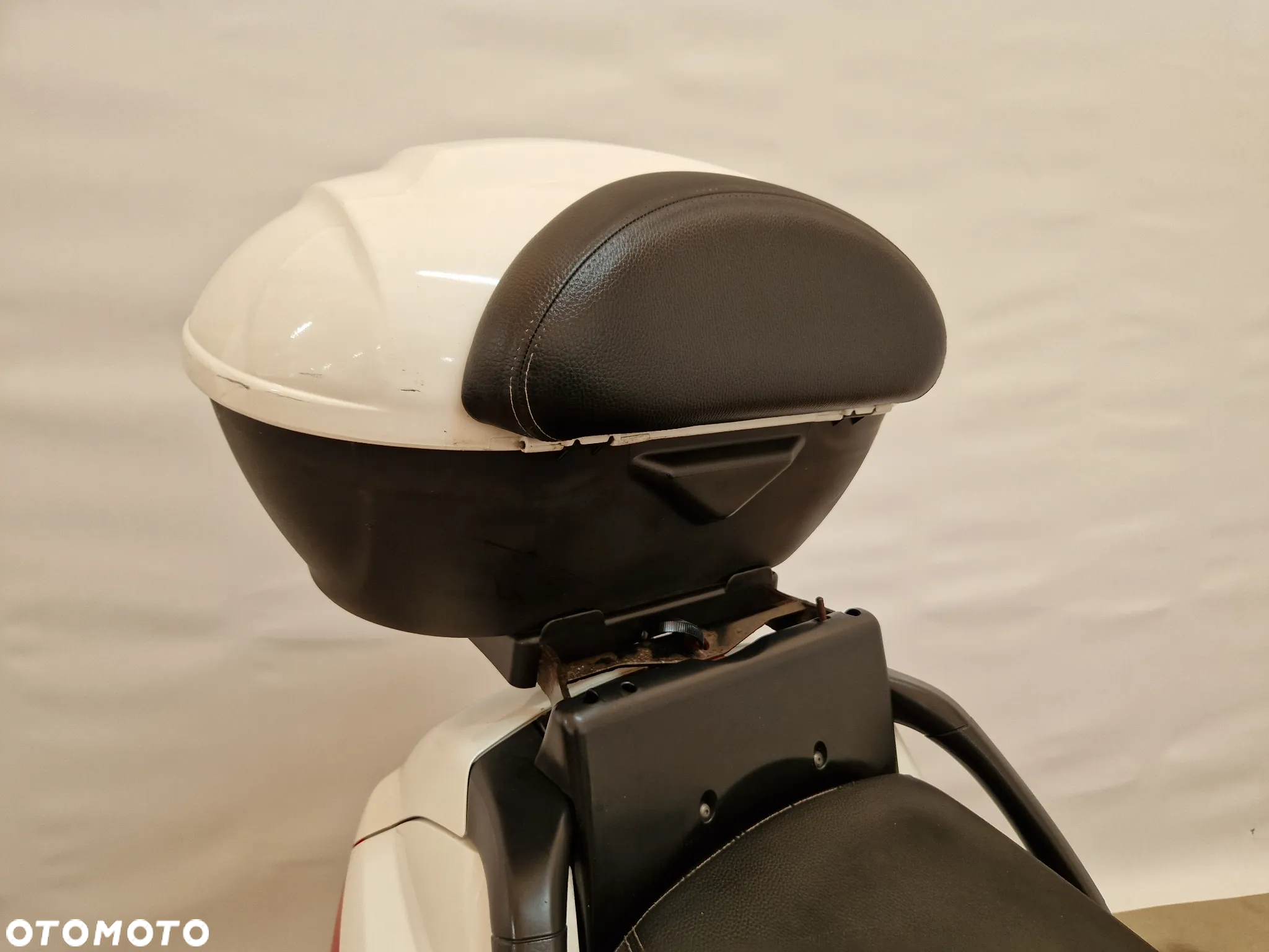 Piaggio MP-3 - 22