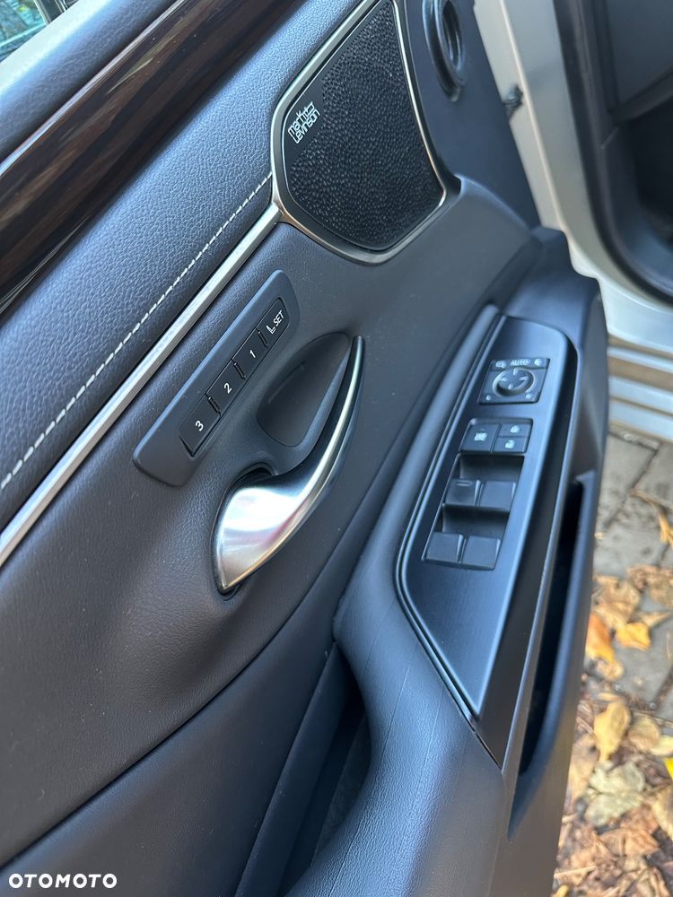 Lexus ES 300h Prestige - 14