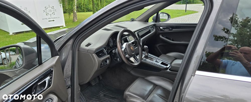 Porsche Macan - 13