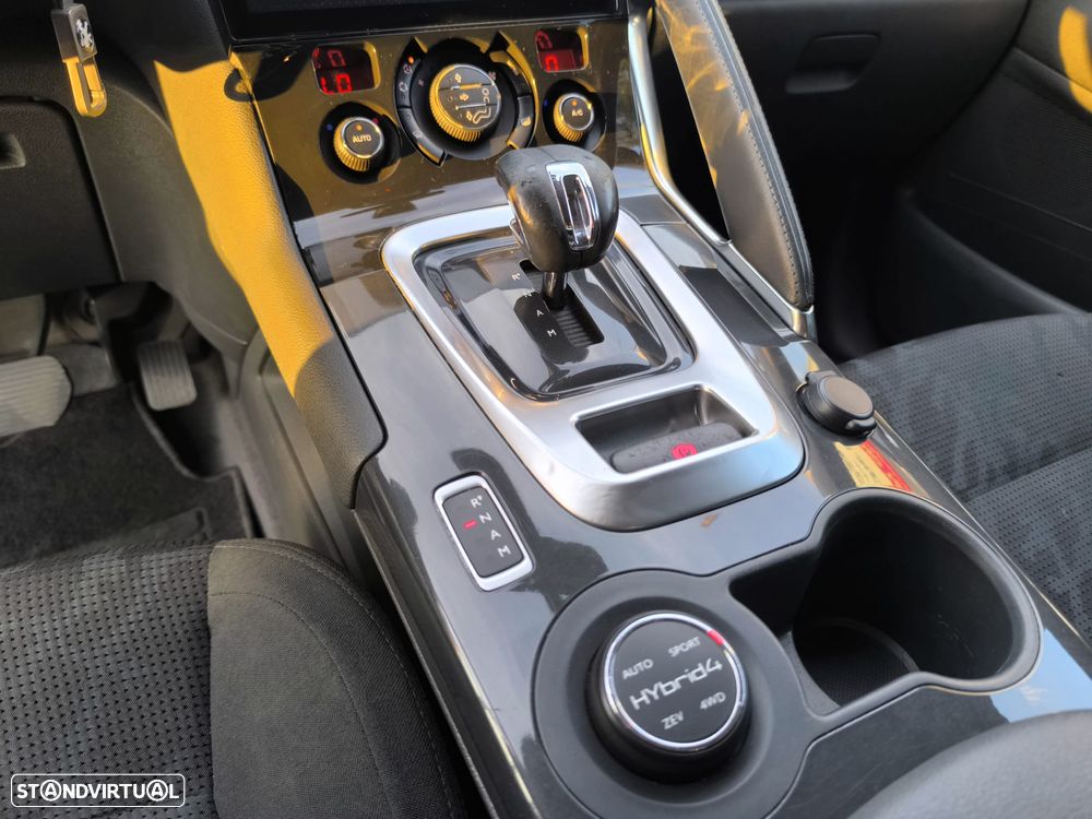 Peugeot 3008 2.0 HDi Hybrid4 - 45