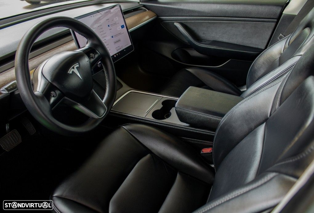Tesla Model 3 Standard Range Plus RWD - 4