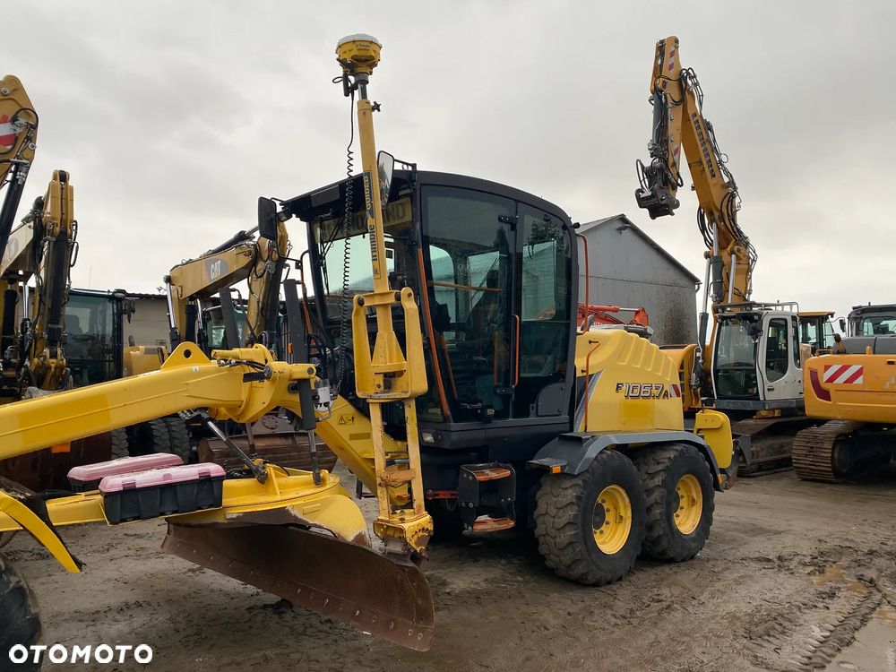 New Holland F106.7A, 7800 MTH, SYSTEM NIWELACJI TRIMBLE 3D, Z NIEMIEC, NAPĘD 6X6, ZRYWAK, PRZEDNI PŁUG, - 8
