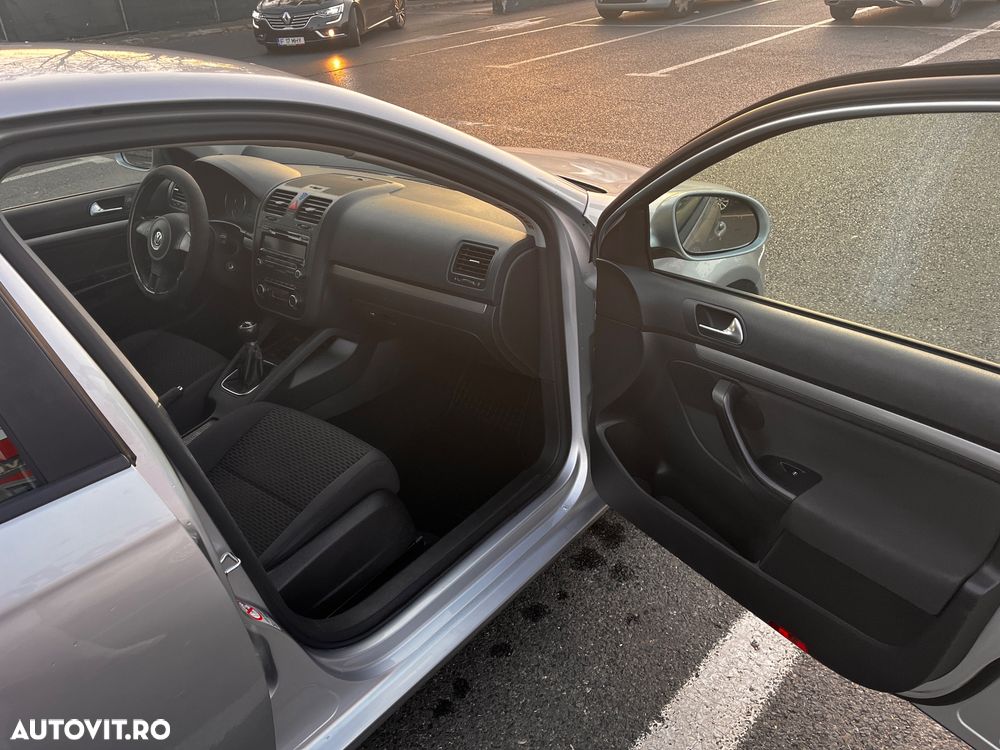 Volkswagen Jetta 1.6 TDI DPF Highline - 11