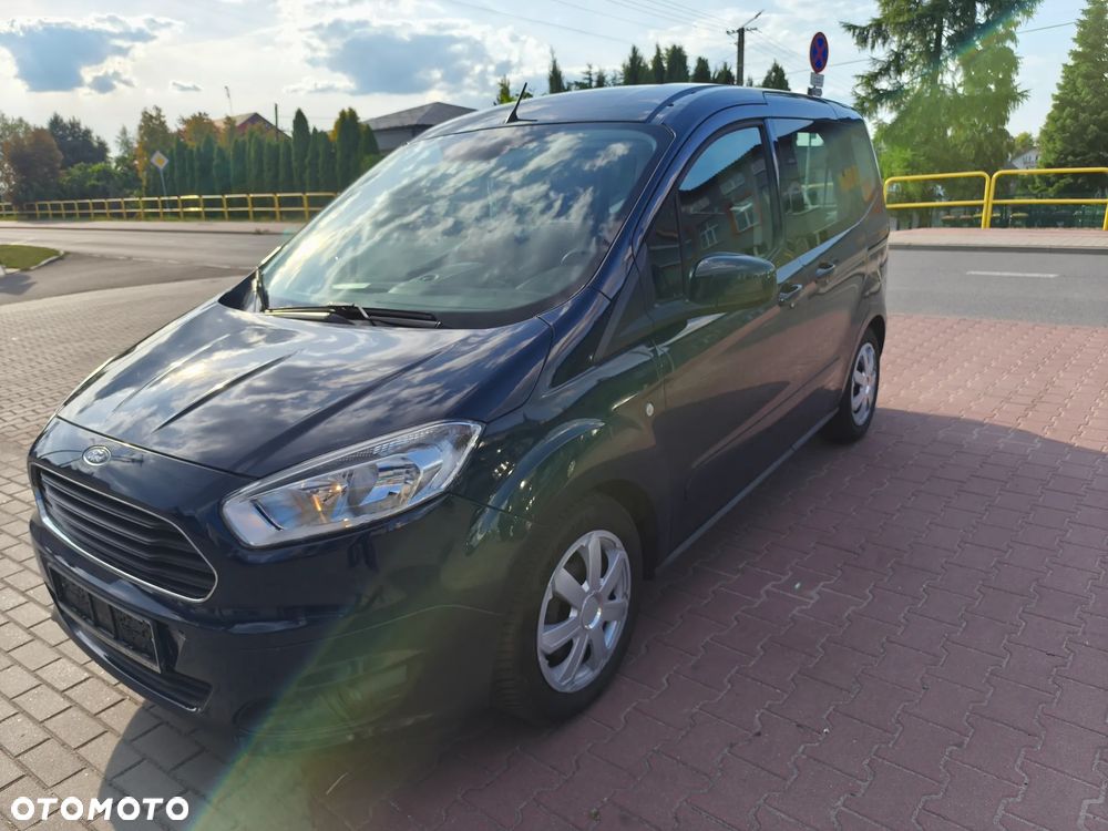Ford Tourneo Courier 1.0 EcoBoost Titanium - 4
