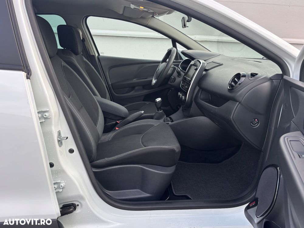 Renault Clio TCe 90 ZEN - 23