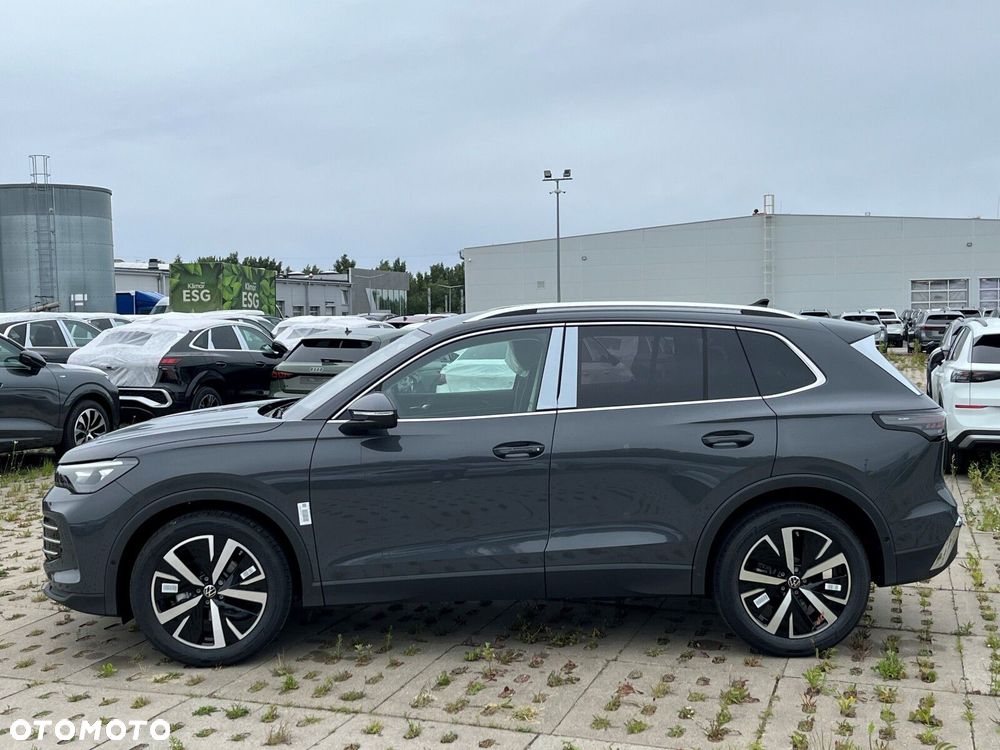 Volkswagen Tiguan 1.5 eTSI Elegance DSG - 4
