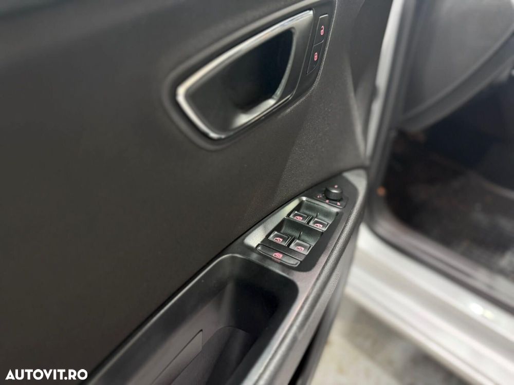 Seat Leon 1.6 TDI ECOMOTIVE Style - 9