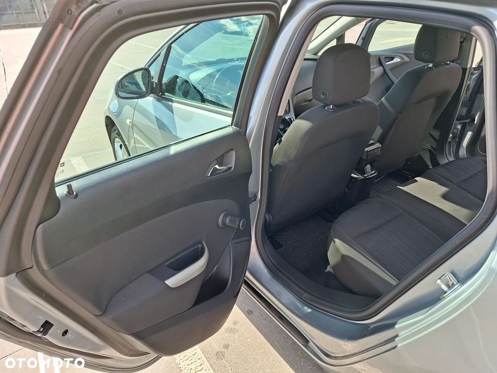 Opel Astra 1.4 Essentia - 18