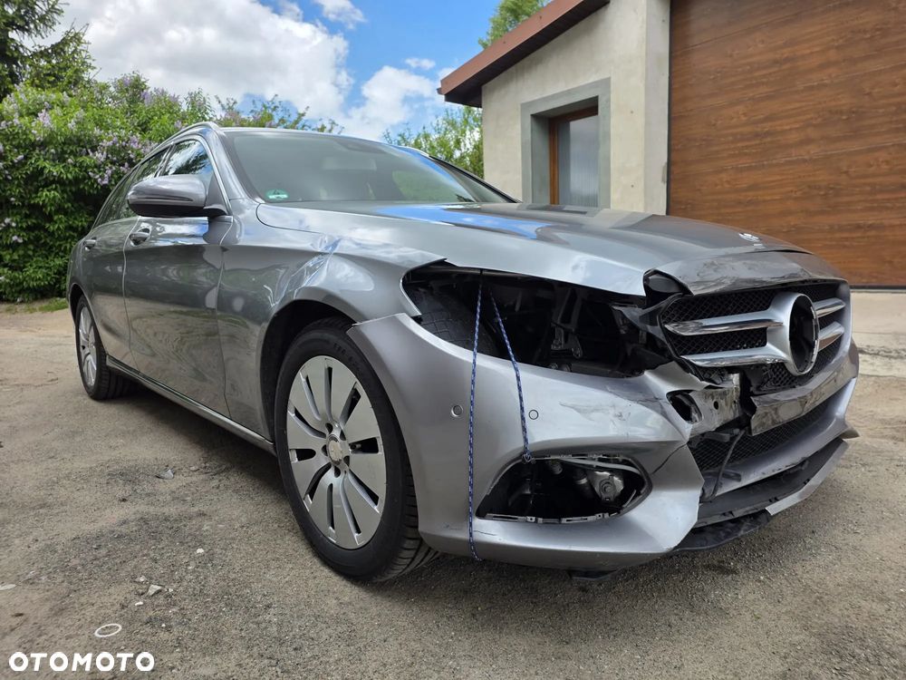 Mercedes-Benz Klasa C 180 (BlueEFFICIENCY) - 36