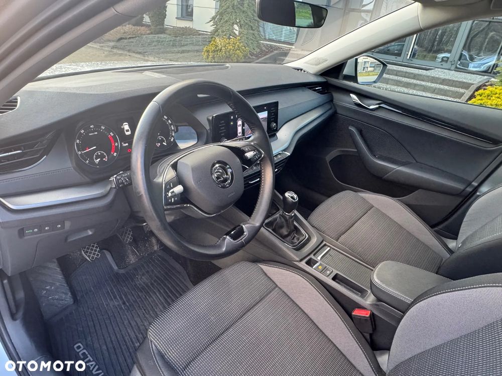 Skoda Octavia 1.5 TSI ACT Ambition - 10