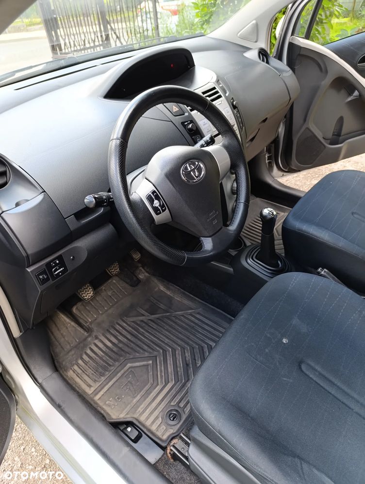 Toyota Yaris 1.3 Luna A/C - 17