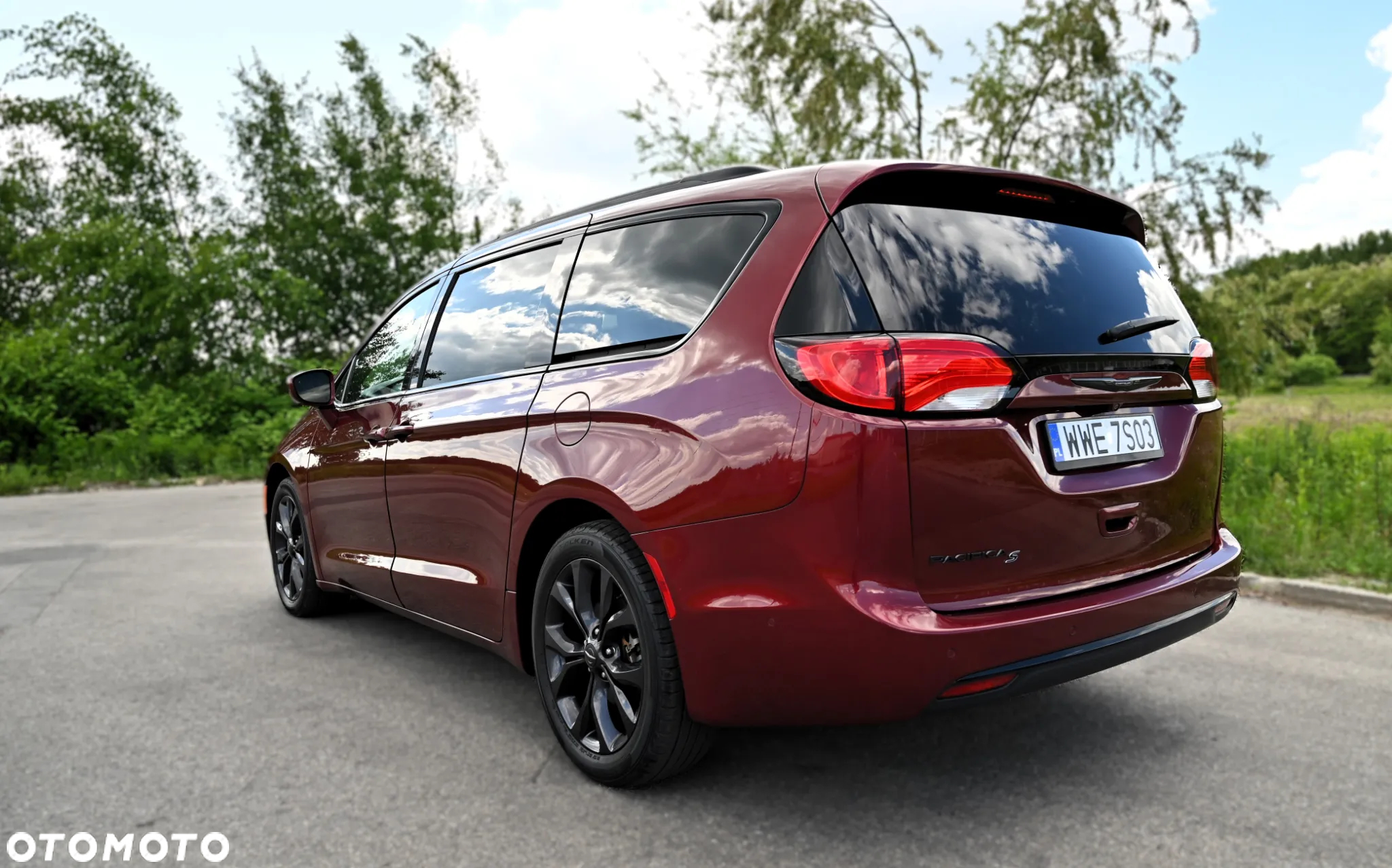 Chrysler Pacifica - 18