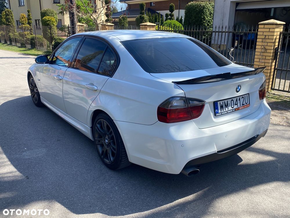BMW Seria 3 320i - 4