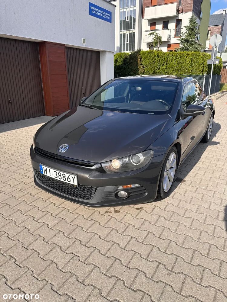 Volkswagen Scirocco 2.0 TSI DSG - 2