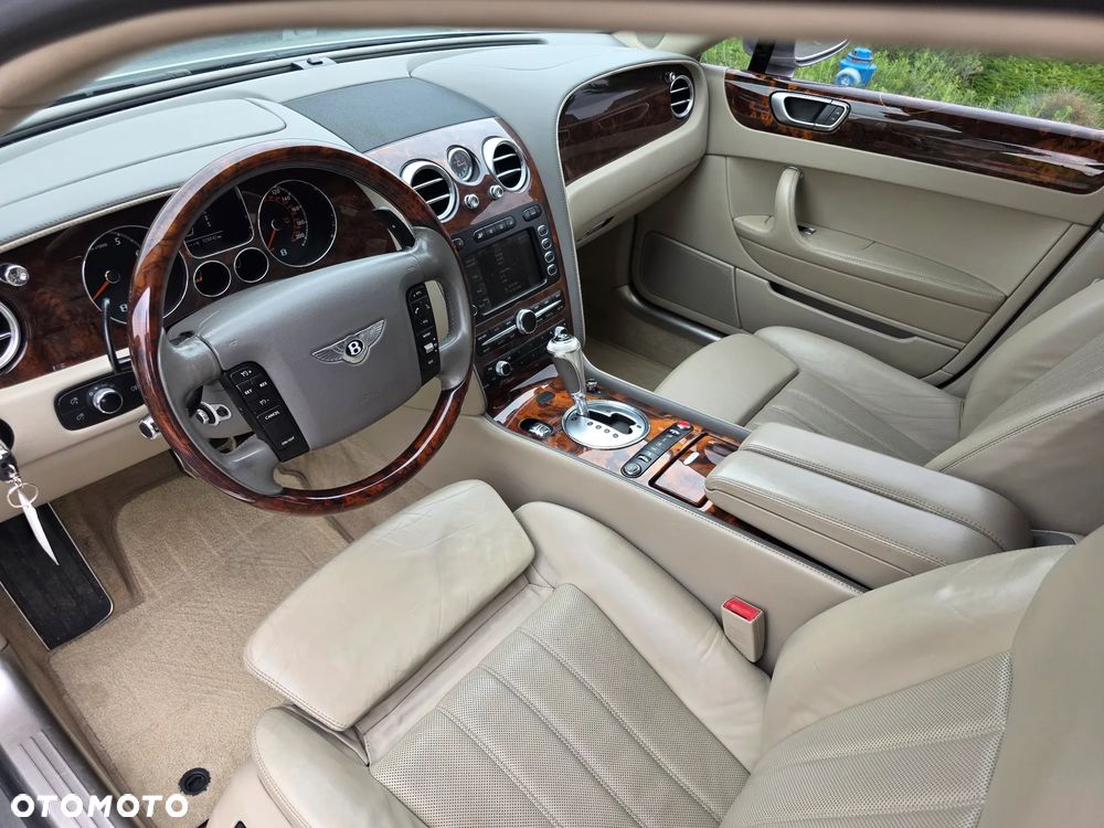 Bentley Flying Spur - 6