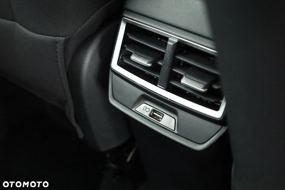 MG ZS 1.5 HEV+ Excite - 11