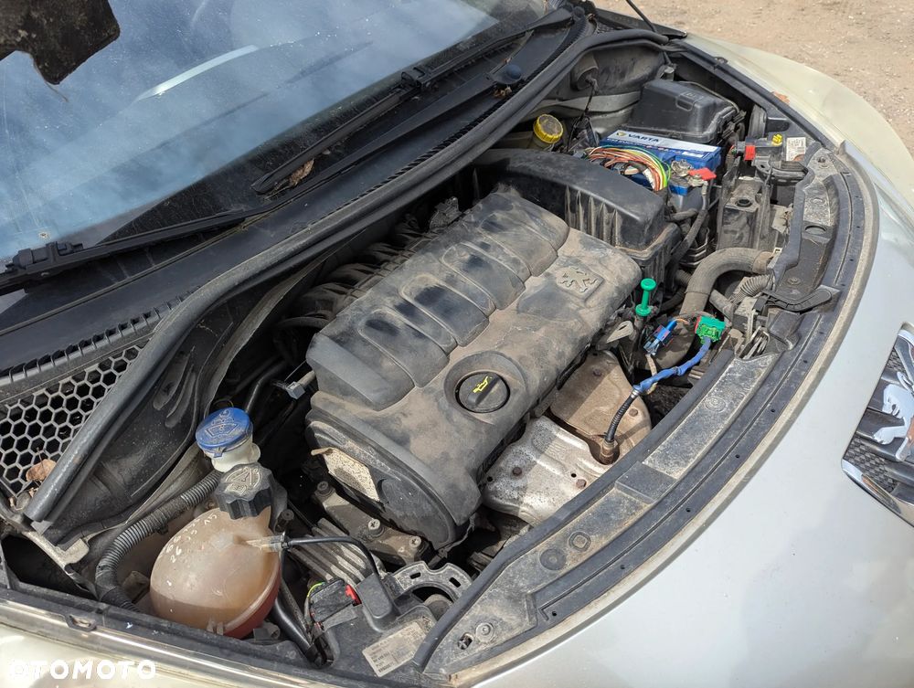 Peugeot 207 2006 1.4 i 16v 90 na części - 9