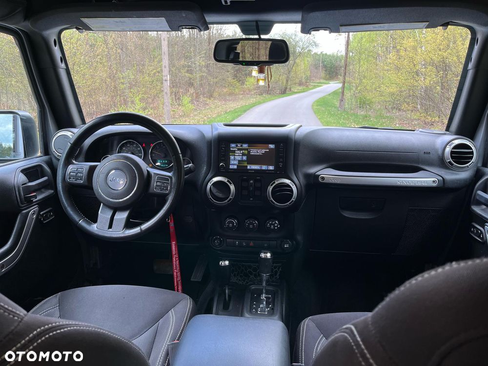 Jeep Wrangler 3.6 Unlim Sahara - 18