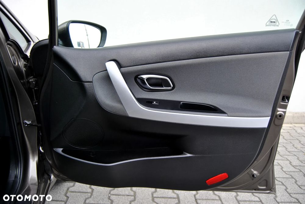 Kia Ceed 1.6 GDI Fifa World Cup Edition - 30