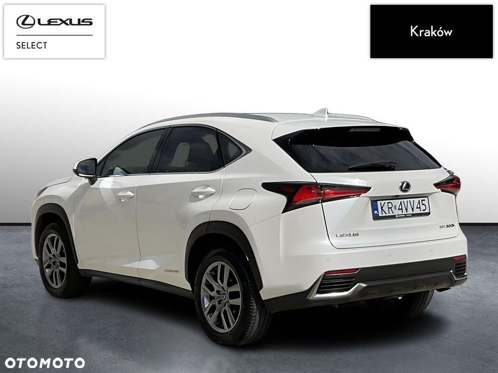 Lexus NX 300h Comfort AWD - 3