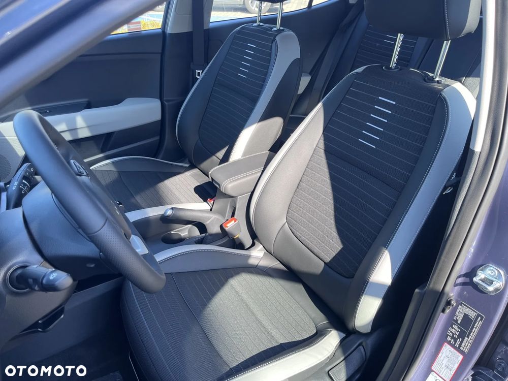 Kia Stonic 1.2 L - 9