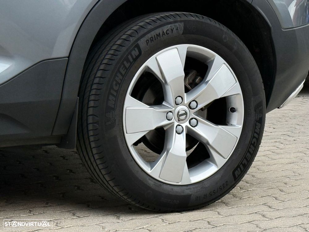 Volvo XC 40 1.5 T3 Momentum Tech Edition - 7