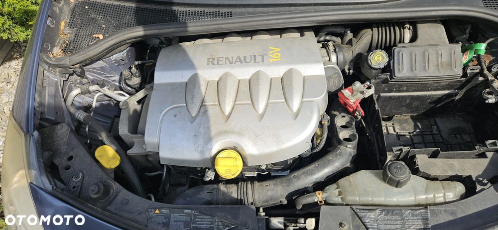 RENAULT CLIO III 05-09 1.4 16V K4J 780 - FOTEL PRZÓD LEWY PRAWY - 21