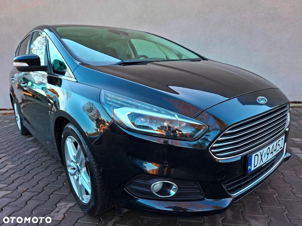 Ford S-Max - 11