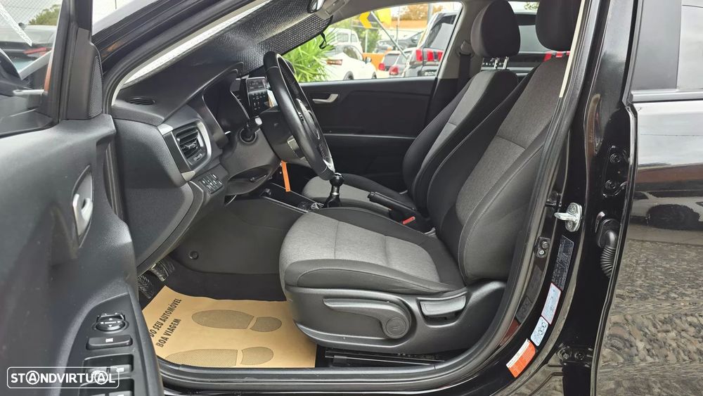 Kia Stonic 1.2 Dynamic - 12