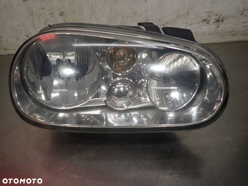 LAMPA PRAWA PRZEDNIA VOLKSWAGEN GOLF IV - 1