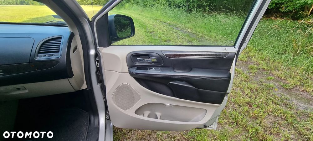 Dodge Grand Caravan 3.6 Express - 35